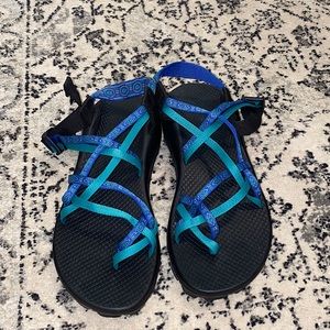 Like new Chacos